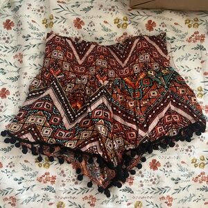 Pacsun Pom Pom shorts